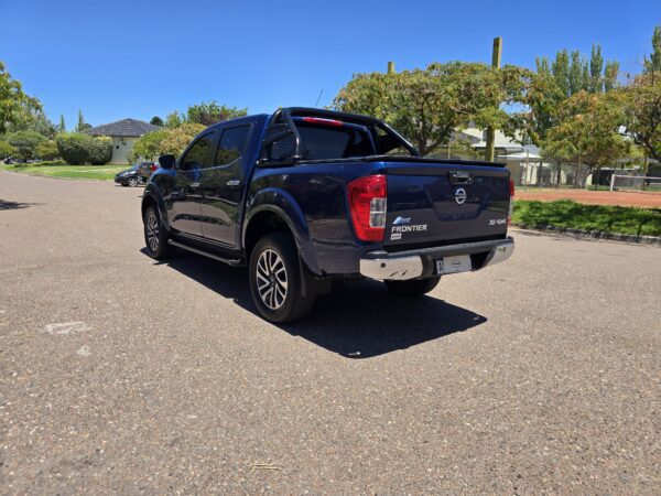 Nissan Frontier 2.3 C/D 4x4 XE - Imagen 8