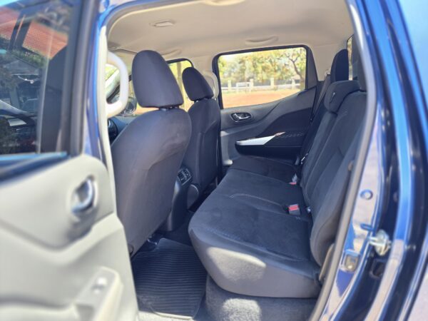 Nissan Frontier 2.3 C/D 4x4 XE - Imagen 13