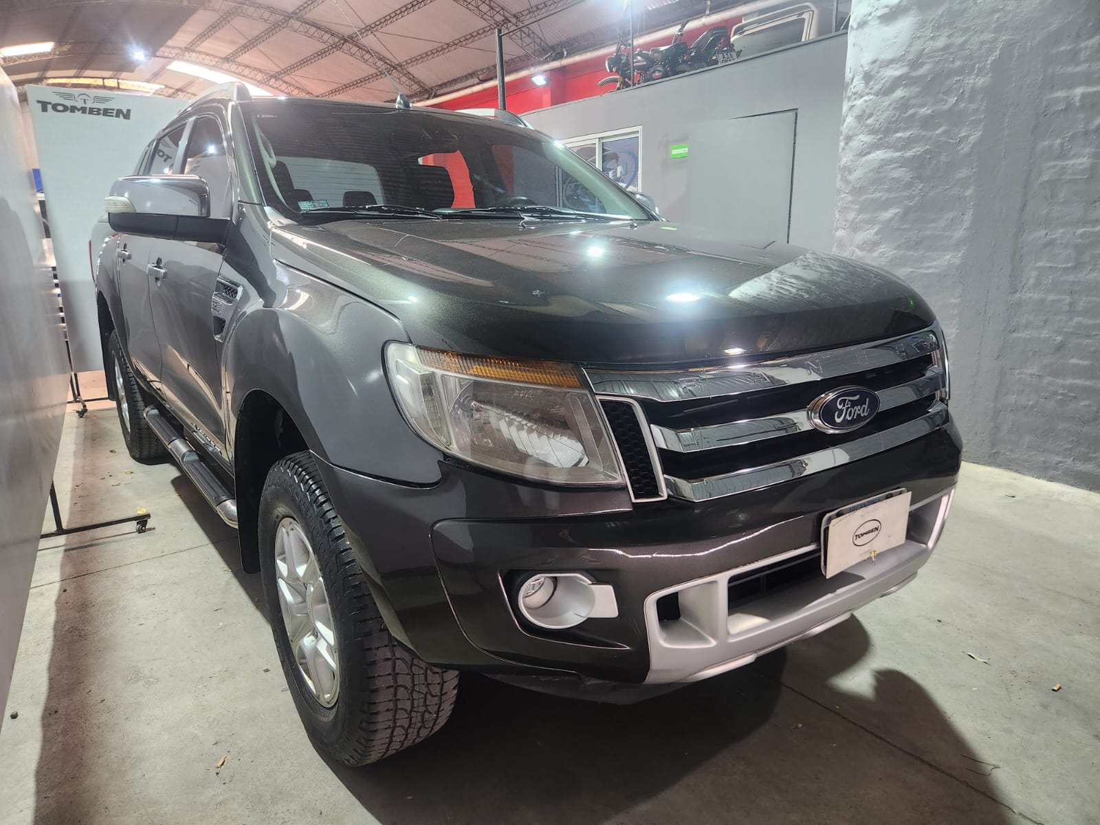 Ford Ranger (L12) 3.2 TDI C/D 4x4 Limited 6AT (Usado) - Imagen 2