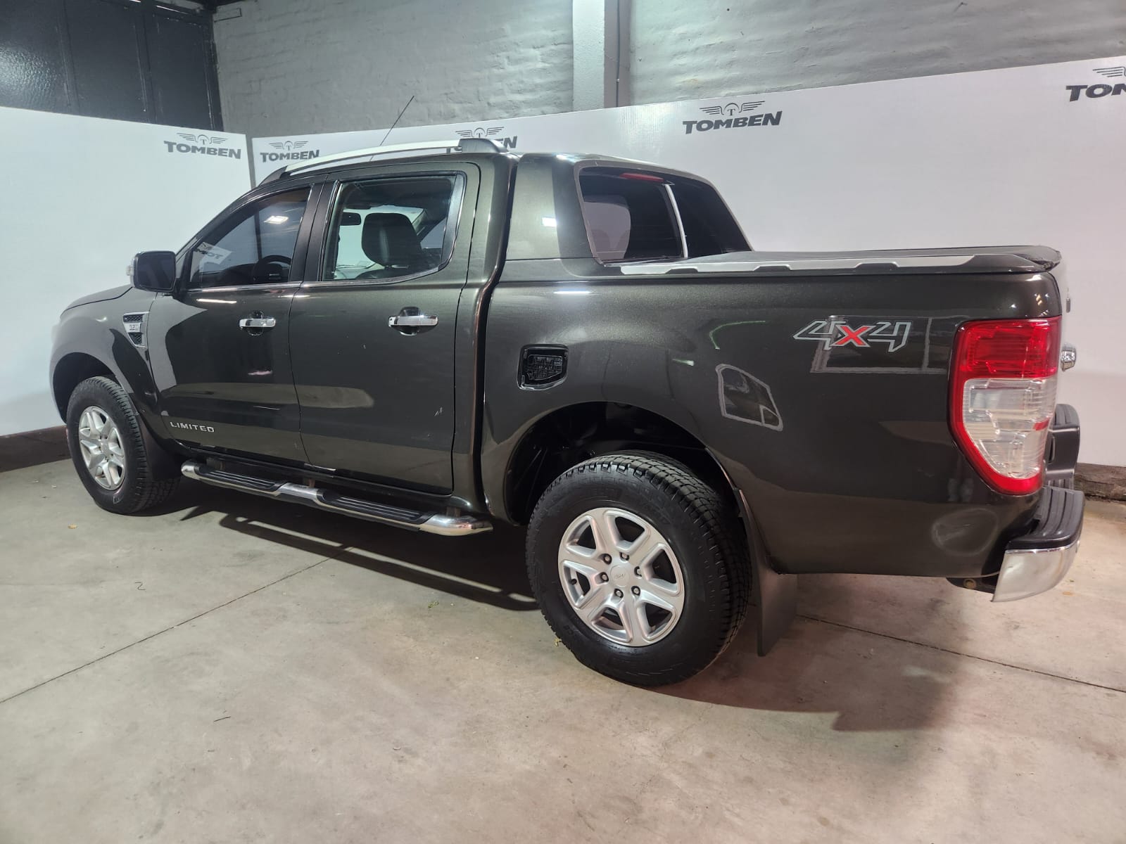 Ford Ranger (L12) 3.2 TDI C/D 4x4 Limited 6AT (Usado) - Imagen 14